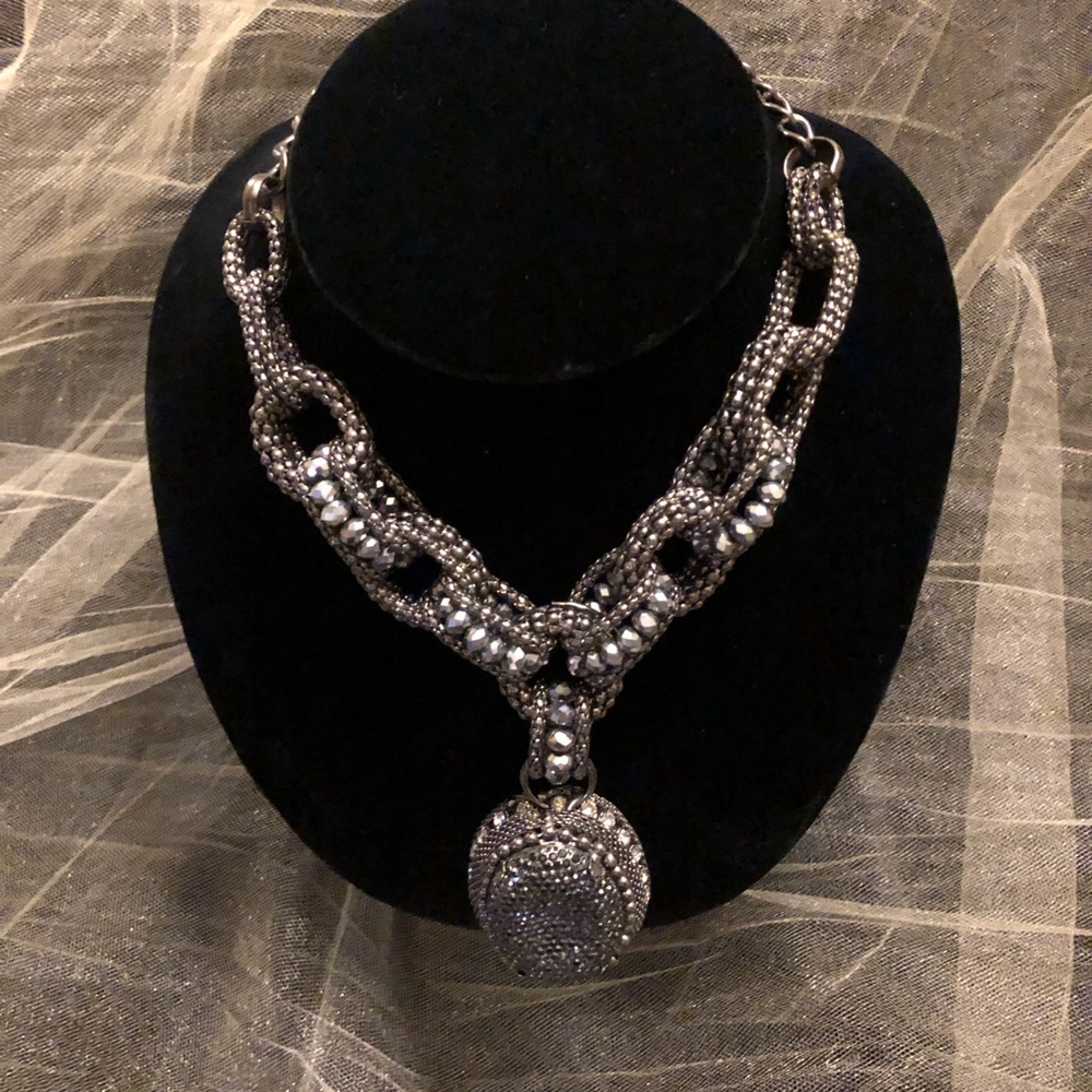Classy piece